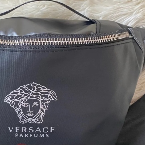 🖤 VERSACE Parfums Crossbody Waist Fanny Belt Bag Medusa Logo Black Like New! 🖤 - Picture 6 of 6